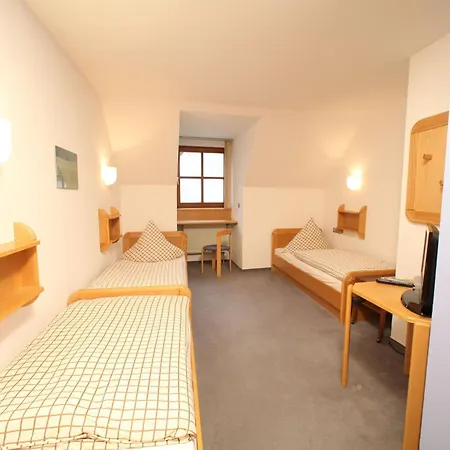 Zum Bayerischen Konukevi 3*